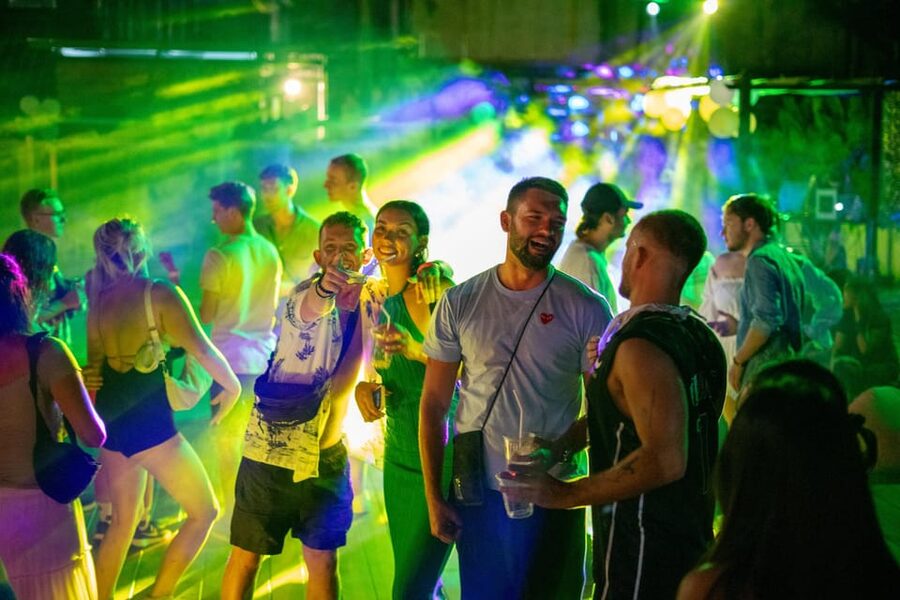 Krabi Pub Crawl - Join Nomads For The Best Night in Ao Nang! - The First Venue May Set The Tone