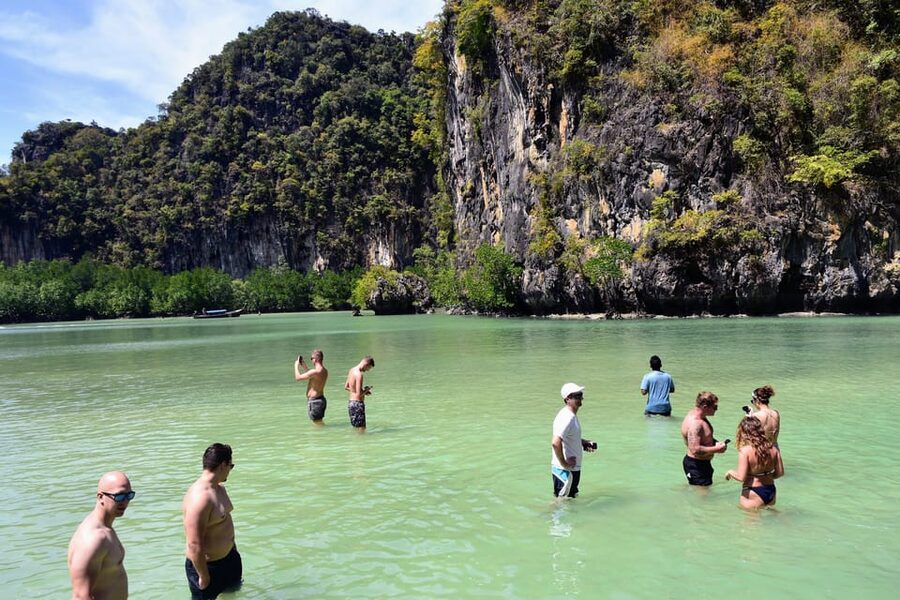 Krabi's Hong Island Speed Boat Blast with 360° Viewpoint - Is $41 a good value?