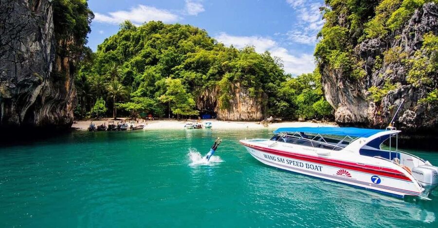 Krabi's Hong Island Speed Boat Blast with 360° Viewpoint - Returning by speedboat