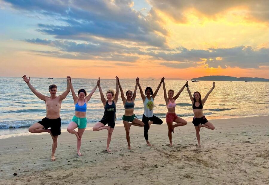 Krabi: Sunset Yoga Balance Join-in Class - What the 90-minute class is likely to feel like