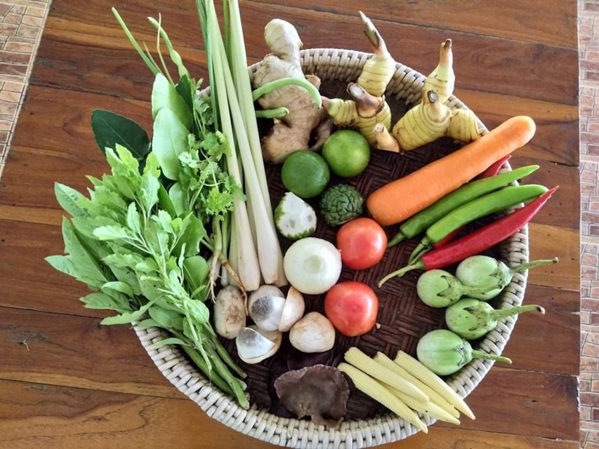 Krabi: Traditional Thai Cooking Class - Cooking at your own wok