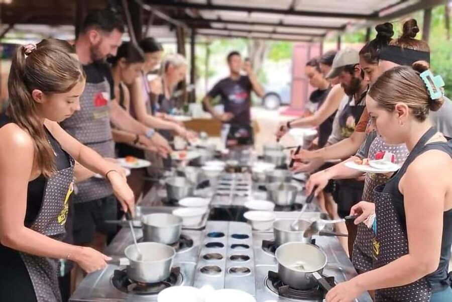 Krabi: Traditional Thai Cooking Class with Local Chef - A real hands-on class, not a cooking demonstration