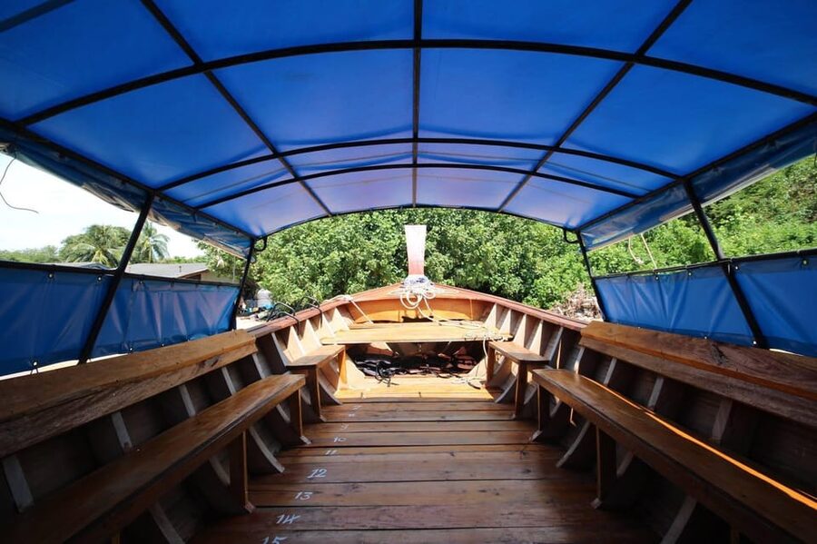 Lanta's Hidden Gems: 4 Islands by Traditional Longtail Boat - How to prepare for the water