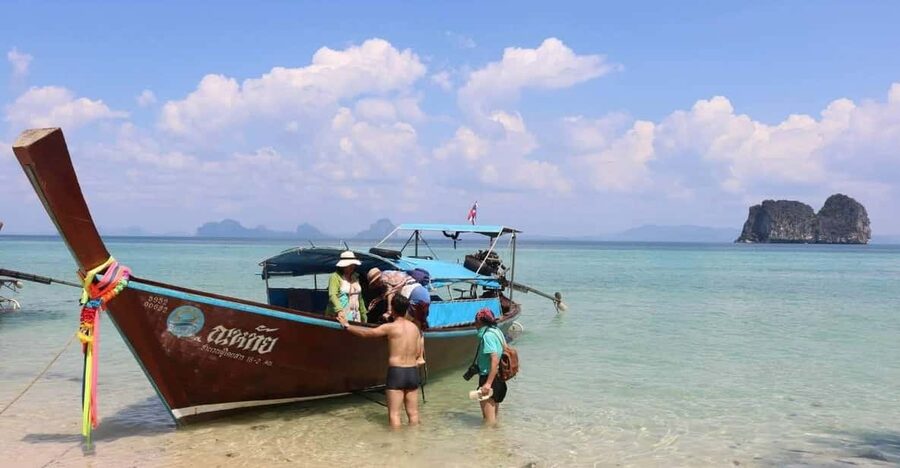 Lanta's Hidden Gems: 4 Islands by Traditional Longtail Boat - Koh Chueak, the best place to start snorkeling