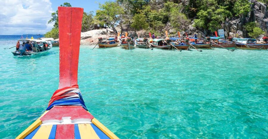 Lipe: Longtail Boat Snorkeling to Outer Islands Program B - Koh Rokroy and Ao Kum Nun Offer Two Different Reefs