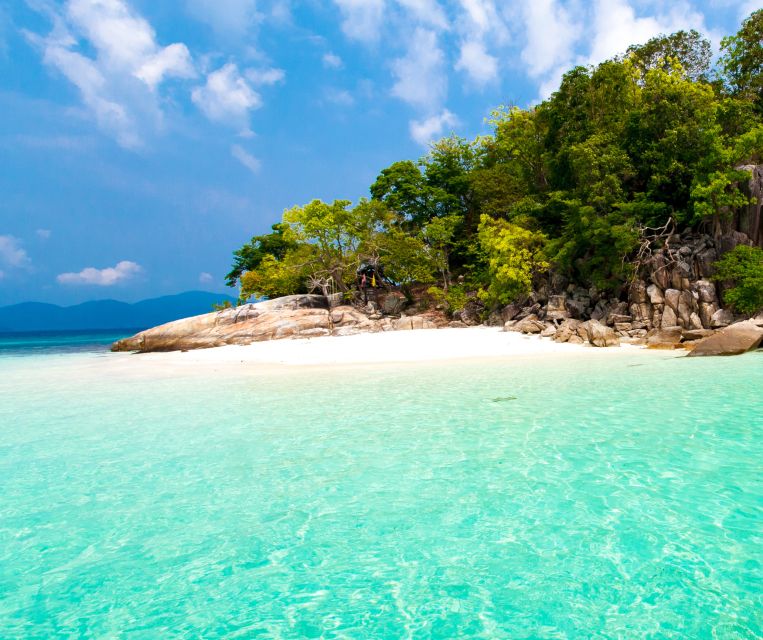 Lipe: Longtail Boat Snorkeling to Outer Islands Program B - Jabang’s Seven-Colored Coral