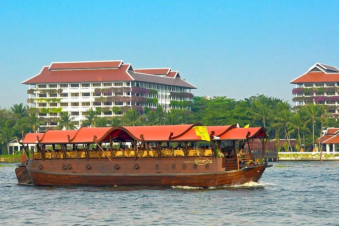 Manohra 5-Star Luxury Dinner Cruise with Pre-Canapés in Bangkok - Starting at Anantara Riverside Bangkok Resort