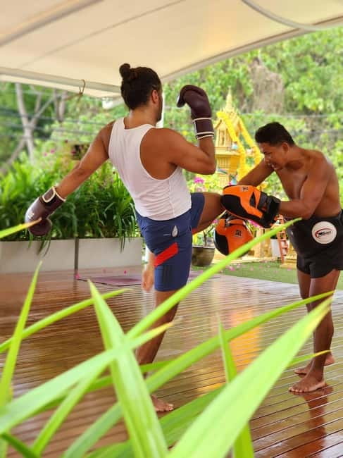Muay Thai Boxing Class for Beginners - Why the Small Group Matters
