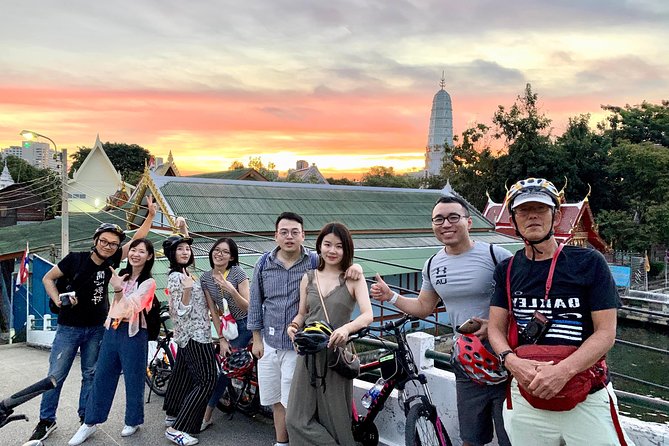 Must-Try: Hidden Bangkok Bike and Food Tour - Khlong Bang Luang and the family meal