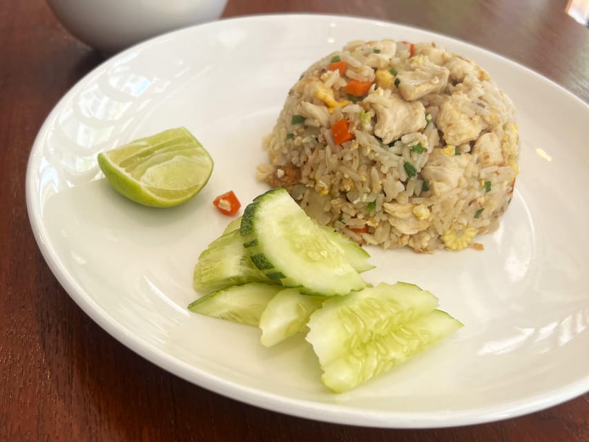 No Diet Club - Local food tour in Bangkok with many tastings - Starting at Sam Yot, Bangkok’s food-and-temple crossroads