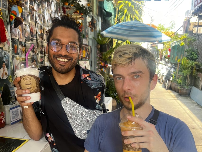 No Diet Club - Local food tour in Bangkok with many tastings - Why the neighborhood route adds value