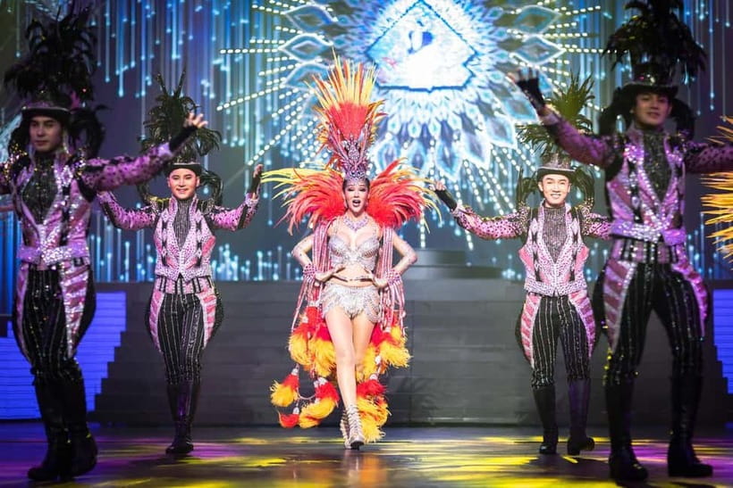 Pattaya: Alcazar Cabaret Show Admission Ticket - The opening minutes: a quick move into spectacle