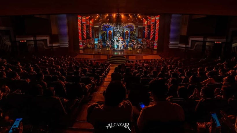 Pattaya: Alcazar Cabaret Show Admission Ticket - Thai dance and international numbers in one program