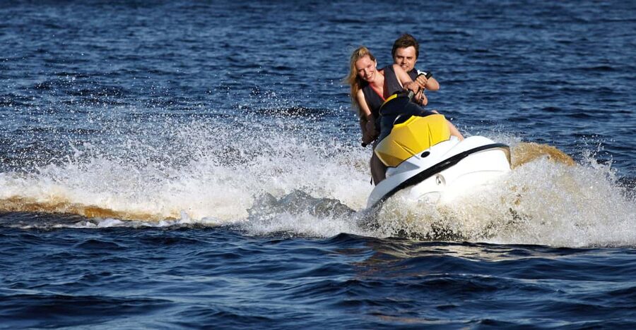 Pattaya Beach: Jet Ski Adventure - Your first minutes on the water