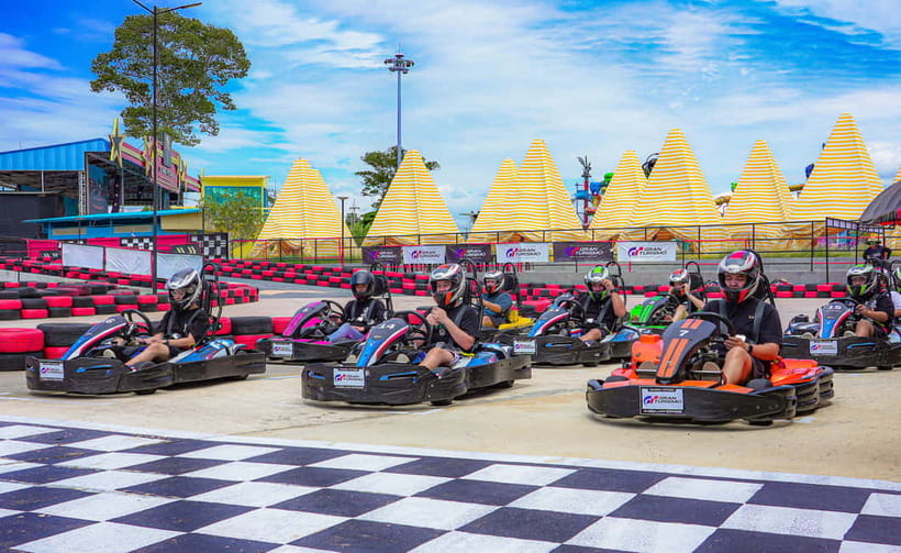 Pattaya: Columbia Pictures Aquaverse Entry Ticket - Clean facilities and a family-friendly setup