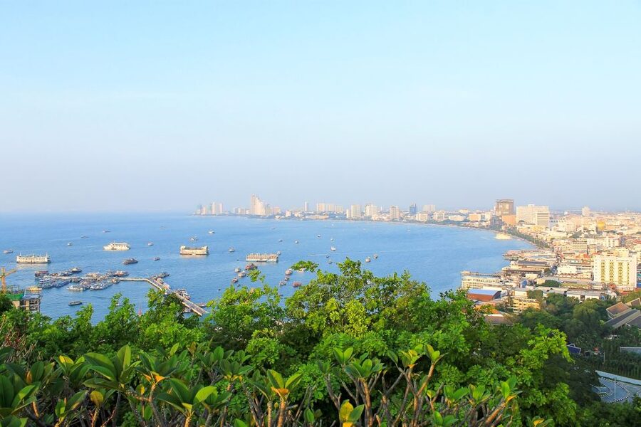 Pattaya: Private Customizeable City Highlights Tour & Driver - Laem Bali Hai and the curve of Pattaya Bay