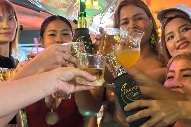 Pattaya: Rooftop, Nightclubs, Nightmarket & Walking Street - Street food and Pattaya’s Night Bazaar
