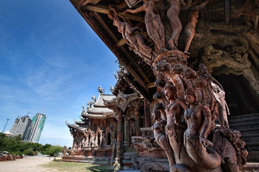 Pattaya: The Sanctuary of Truth Discounted Admission Ticket - Photo time and the waterfront setting