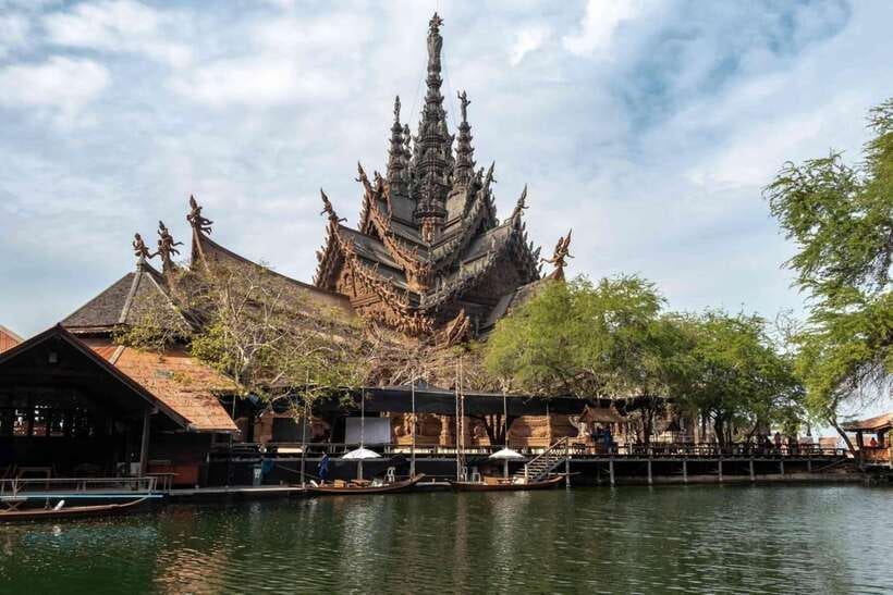 Pattaya: The Sanctuary of Truth Entry Ticket with Transfer - What happens from hotel pickup to the sanctuary