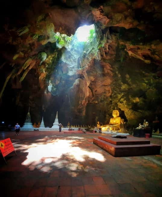 Petchaburi Temples & Royal Palace - small Join Group Tour - What the six-hour schedule feels like