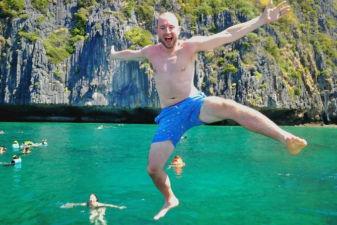 Phi Phi Early Bird & 4 Islands - Day Tour by Speedboat From Krabi - Chicken Island and Poda Island