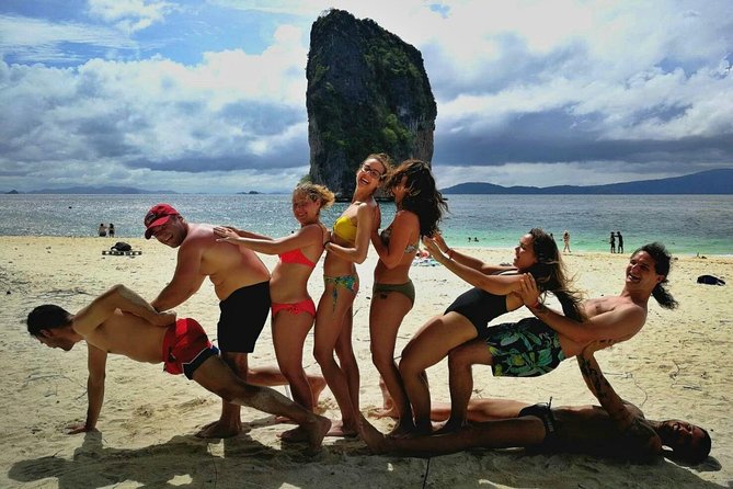 Phi Phi Early Bird & 4 Islands - Day Tour by Speedboat From Krabi - The boat ride from Ao Nang to the islands