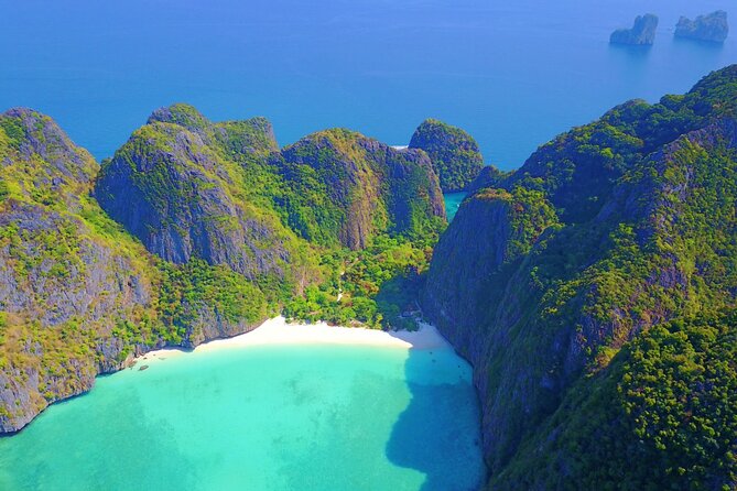Phi Phi Islands Adventure Day Trip w/ Seaview Lunch by V. Marine - Maya Bay and the reality behind the postcard