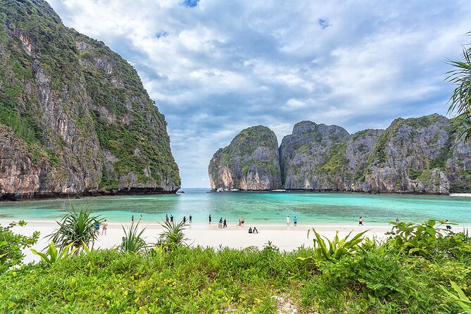 Phi Phi, Maya Bay, & Khai Islands Premium Trip from Phuket - Loh Samah Bay and Pi Leh Bay