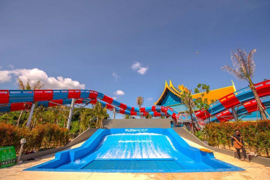 Phuket: Andamanda Water Park Ticket - Getting to Andamanda and choosing your day