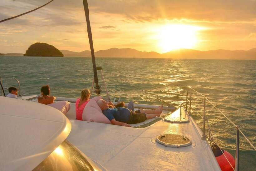 Phuket: Coral Yacht Boat Tour to Coral Island with Sunset - Setting out by catamaran or speedboat
