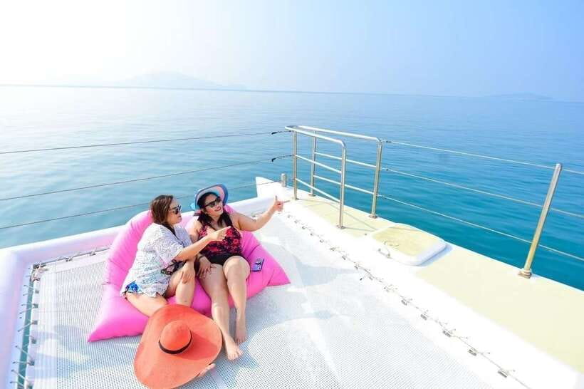 Phuket: Coral Yacht Boat Tour to Coral Island with Sunset - Pirates Beach: white sand and clear water