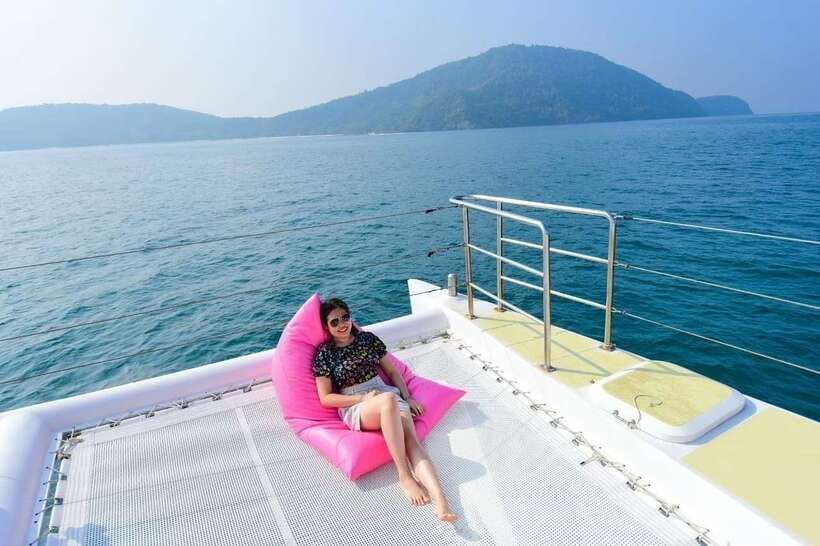 Phuket: Coral Yacht Boat Tour to Coral Island with Sunset - Raya Island lunch and the second snorkeling session