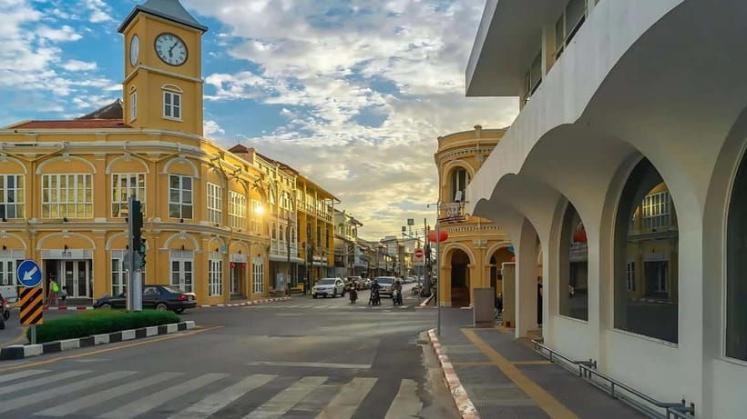 Phuket: Full Day City Tour with Night Market - Wat Chalong: the cultural heart of the day
