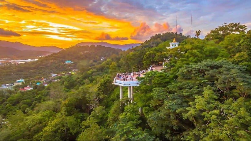 Phuket: Full Day City Tour with Night Market - Guides, drivers, and the feel of the group