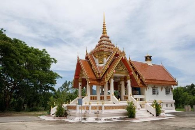 Phuket Giant Water Lilies & Temple Tour - Private & All-Inclusive - Key things to know before booking