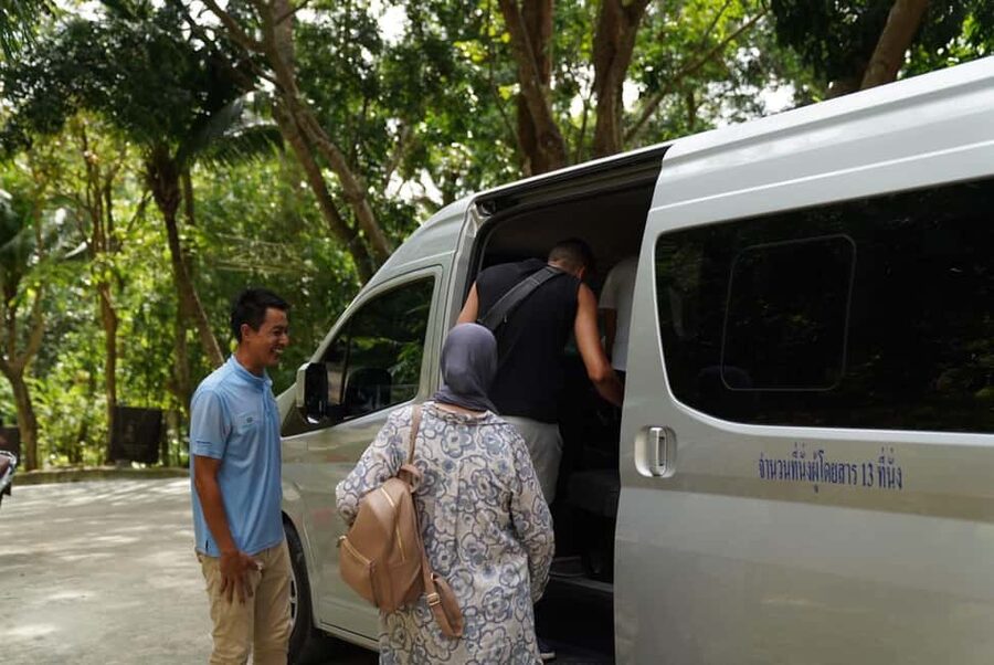 Phuket : Guided Tour to Elephant Sanctuary with Transfers - Key points to know before you book