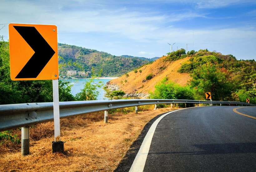 Phuket: Half-Day Viewpoint, Big Buddha and Wat Chalong Tour - The cashew stop and local flavors
