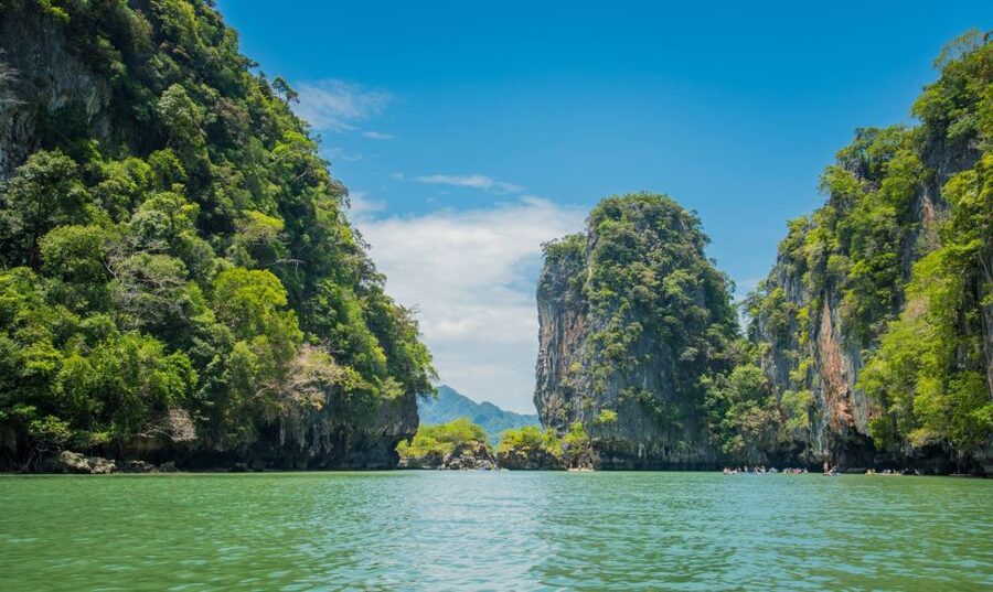 Phuket: James Bond Island Longtail Boat and Sea Canoe Tour - Lunch and local life on Pan Yee Island