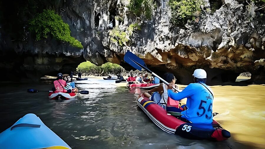 Phuket: James Bond Island Sea Canoe with lunch by Big Boat - Hong Island and the first canoe outing