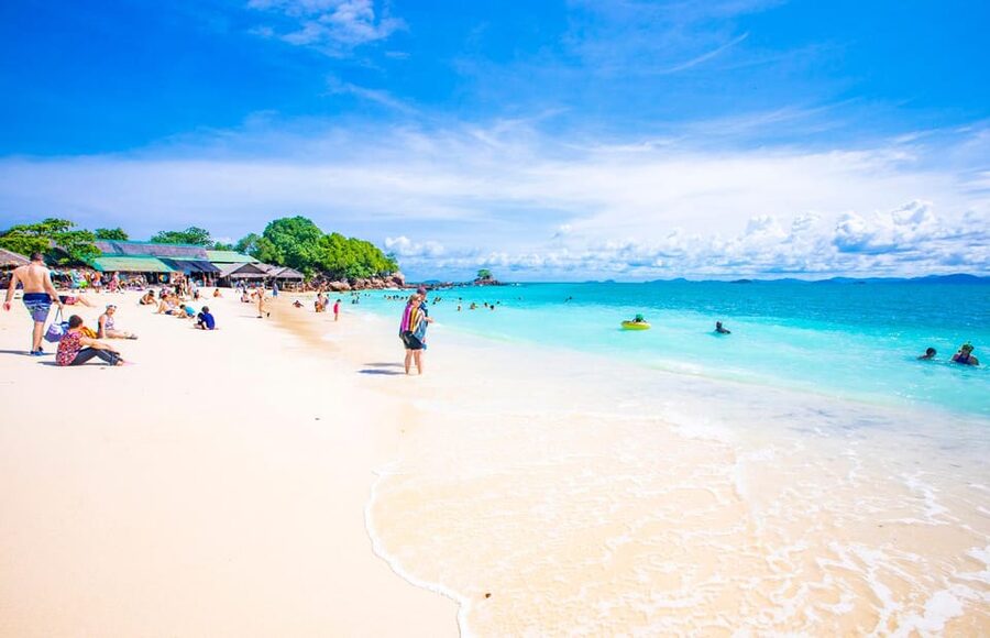 Phuket: Khai Islands Premium Speedboat Half Day Adventure - Khai Nai: beach time and clear water