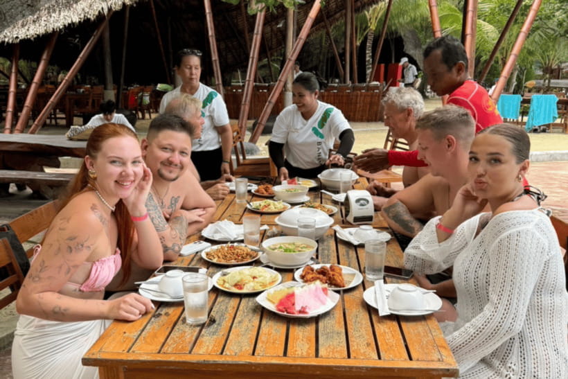 Phuket: Racha and Coral Islands Speedboat Trip with Lunch - Who will enjoy this island trip most