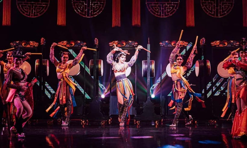 Phuket: Simon Cabaret Show Tickets Optional First 3 Rows - Why Simon Cabaret works as a Phuket night out