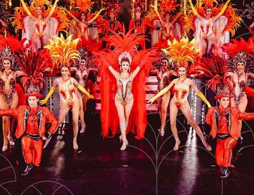 Phuket: Simon Cabaret Show VIP Tickets - Arriving at the Patong Beach venue