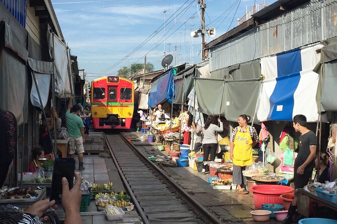 Private Excursion to Floating Market and Ayutthaya World Heritage - What the $184.25 price buys you