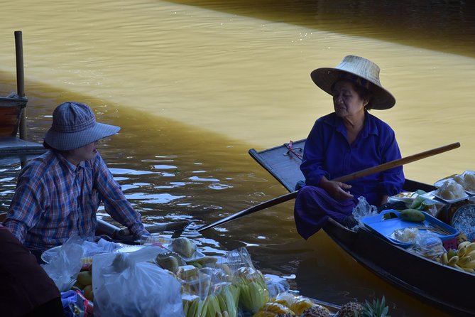 Private Excursion to Maeklong Railway and Floating Markets - What the private guide changes