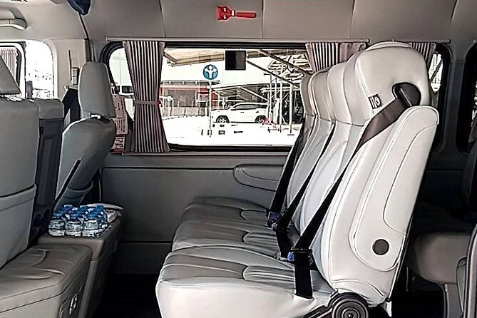 Private Transfer from Hotel to Bangkok Airport incl. tollway - The van, the seats, and the luggage limit