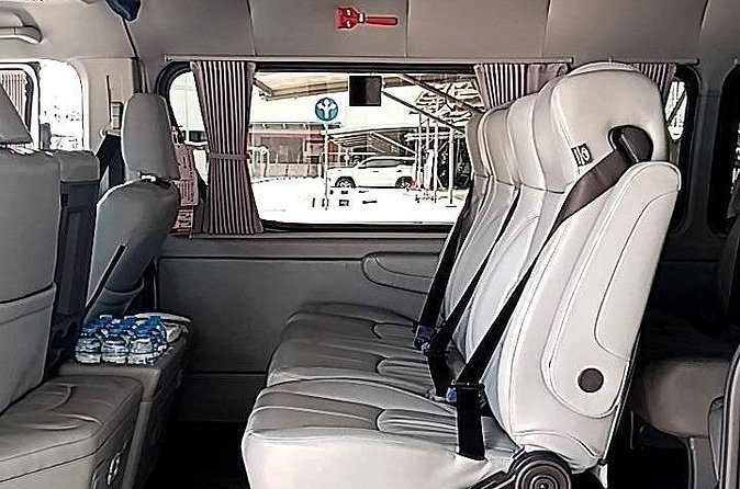 Private Transfer from Hotel to Bangkok Airport incl. tollway - Communication before a very early pickup