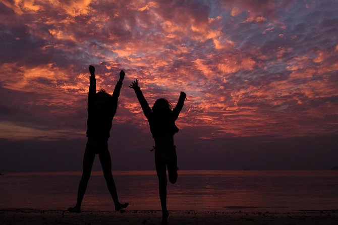 Railay and 4-Island Sunset Speedboat Cruise with Night Snorkel - What this six-and-a-half-hour Krabi outing is really about