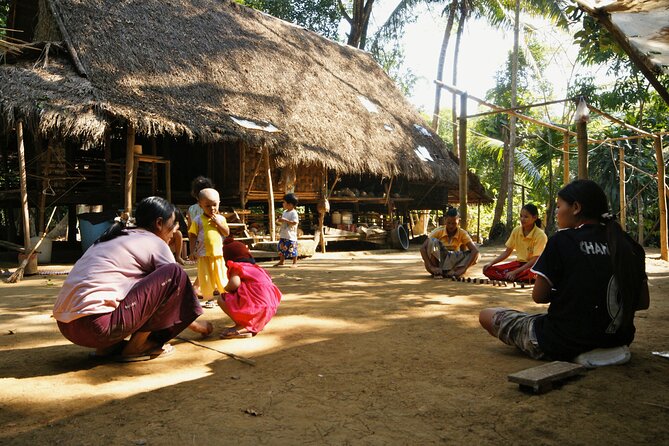 River Kwai Jungle Rafts: 2-Day Kanchanaburi Escape from Bangkok - From Bangkok at 6:00 am to Kanchanaburi’s railway story