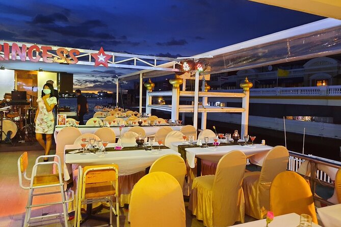 River Star Princess Dinner Cruise: Bangkok Chao Phraya River - Wat Arun after dark